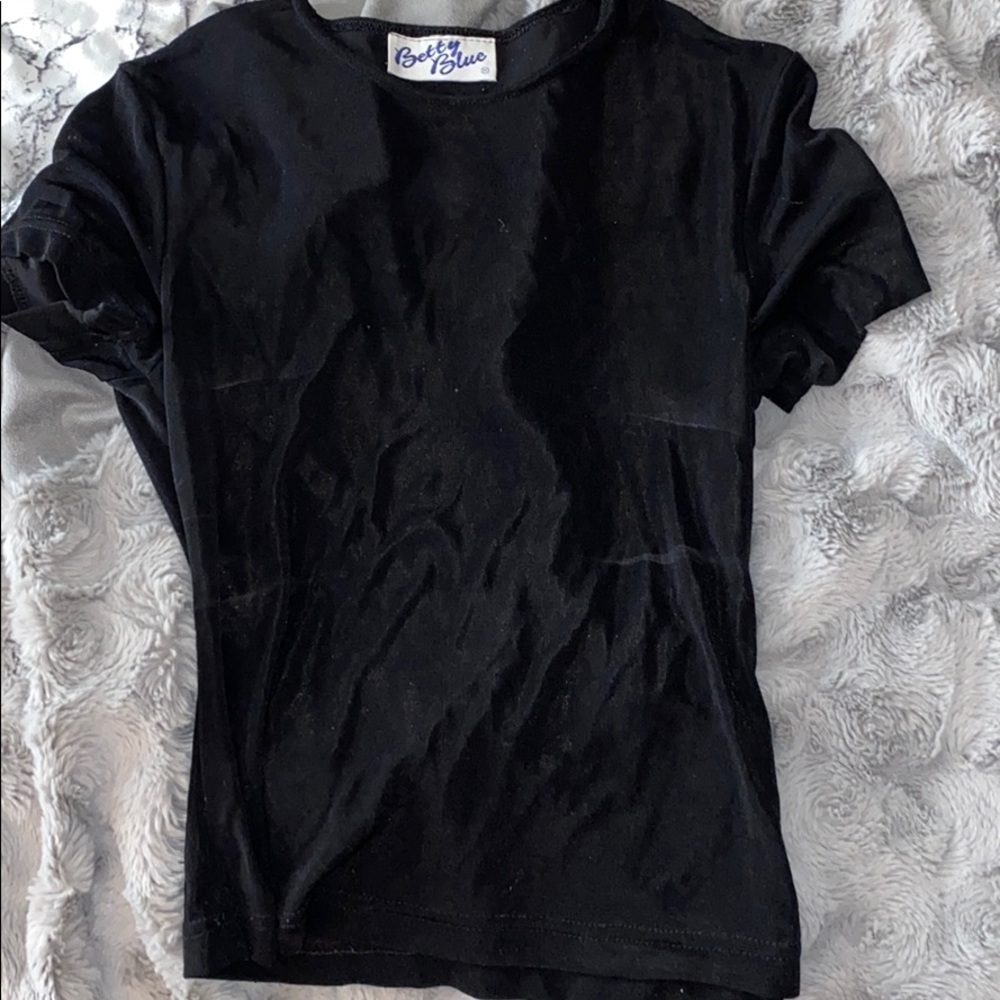 ❤️BLACK ESSENTIAL TEE